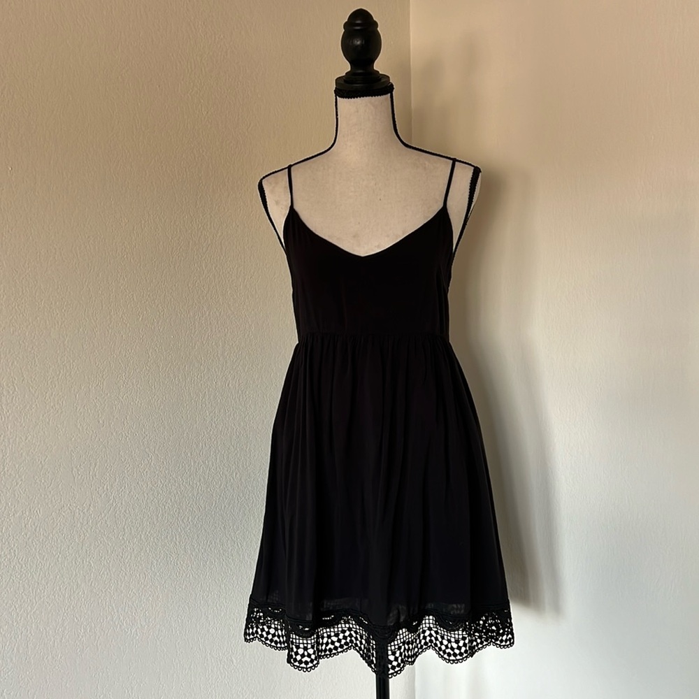 Loose fitting, Lace bottom Small Dress
